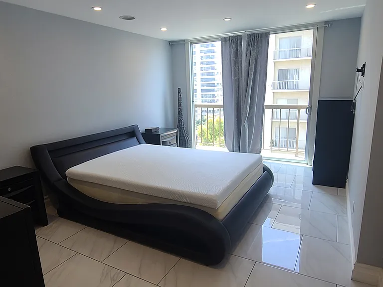 10747 Wilshire Blvd #1103 — Photo 10
