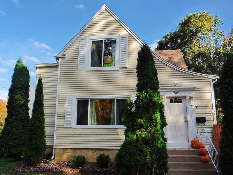 1st image of 132 N 1st St
