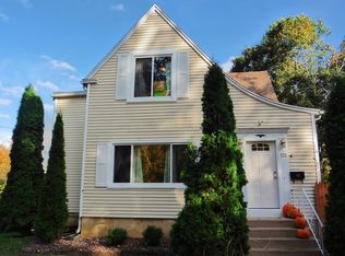 132 N 1st St, Evansville, WI 53536