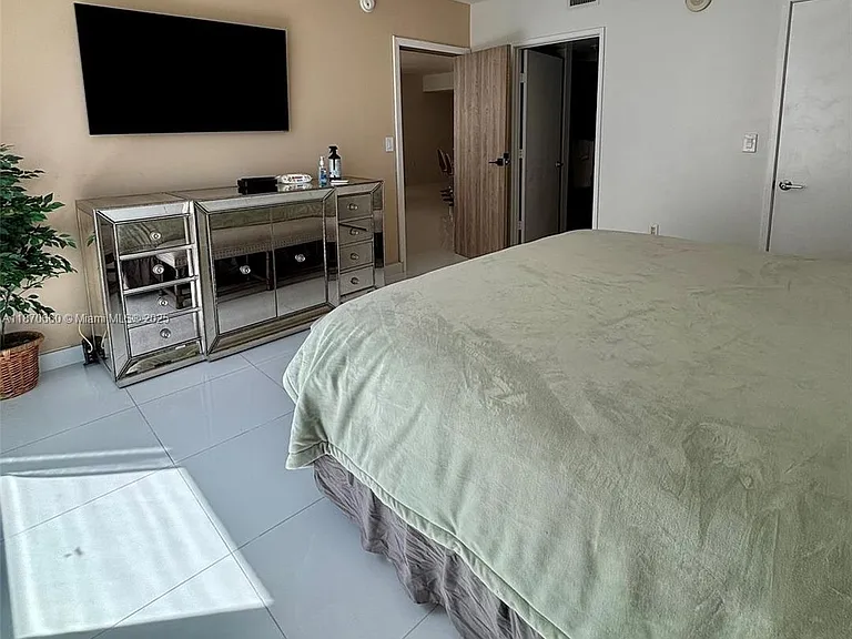 150 Sunny Isles Blvd #1-1101 — Photo 17