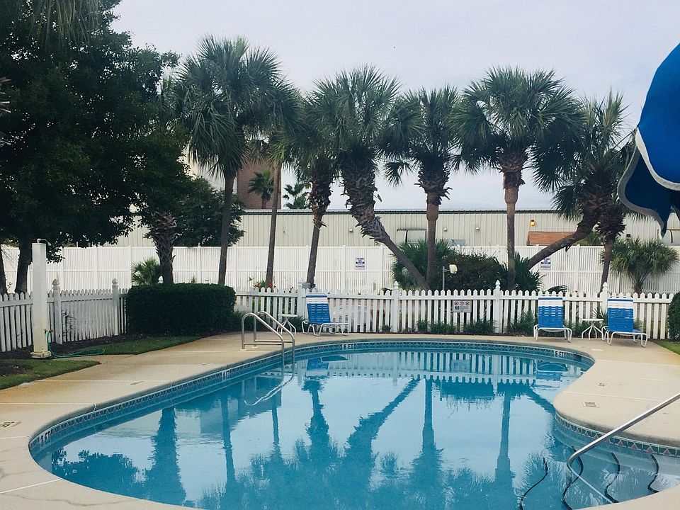 2nd image of 340 Scenic Gulf Dr Unit 4