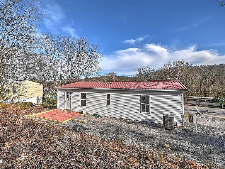 704 Church Hill Dr — Photo 26
