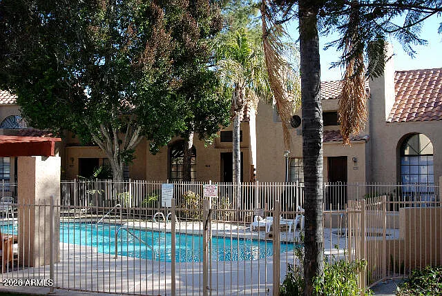 1025 E Highland Ave #12 — Photo 4