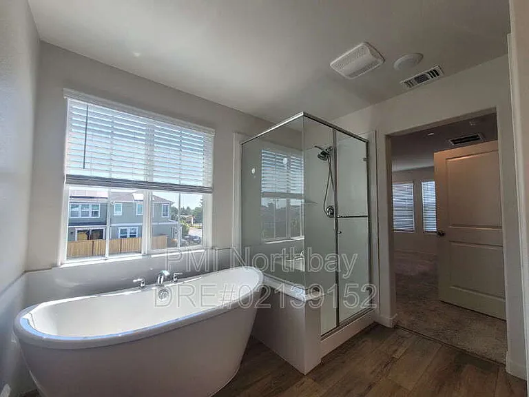 109 Clownfish St — Photo 16