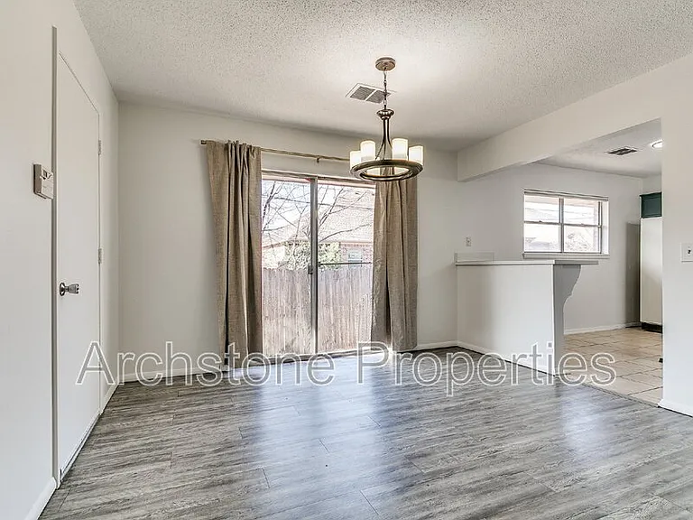 4508 NW 26th St — Photo 14