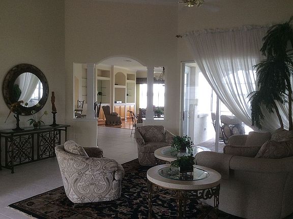 3rd image of 252 Ruby Lake Ln