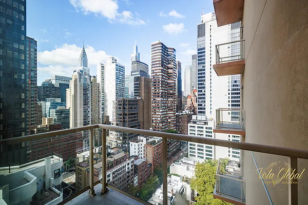 Rented by Vista Global Property Solutions | media 8