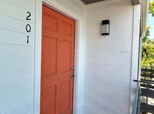 112 W 38th St APT 201, Austin, TX 78705