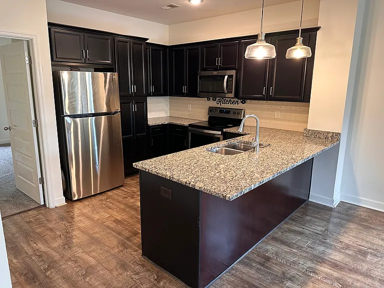 327 Lakeside Park Dr #82 — Photo 7