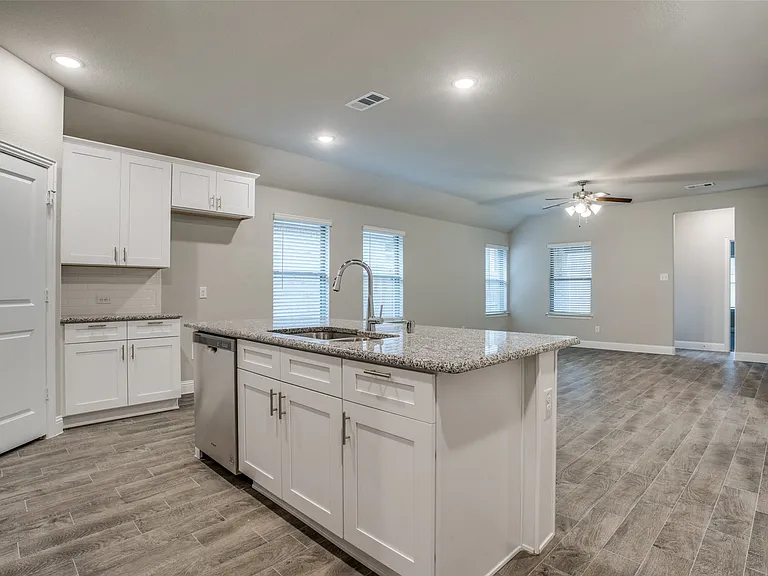 2708 Country Church Rd — Photo 4