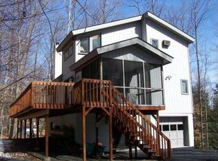 20 Arrowhead Ct, Lake Ariel, PA 18436
