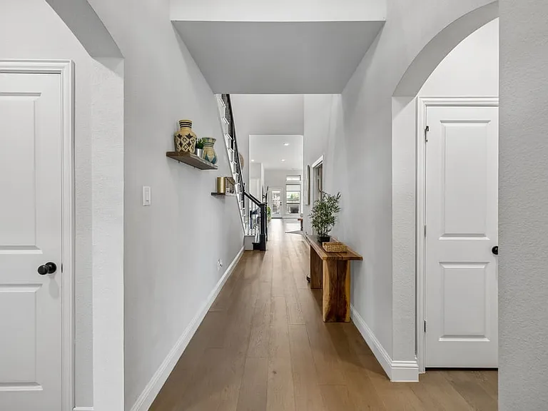 13946 Falcon Ranch Dr — Photo 29