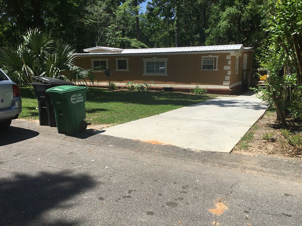 2nd image of 4624 Woodhaven Dr