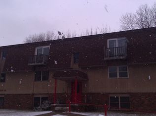 520 Clearview Dr, Perry, IA 50220