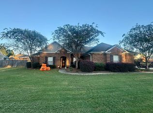 180 Valley Vista Dr, Tupelo, MS 38801