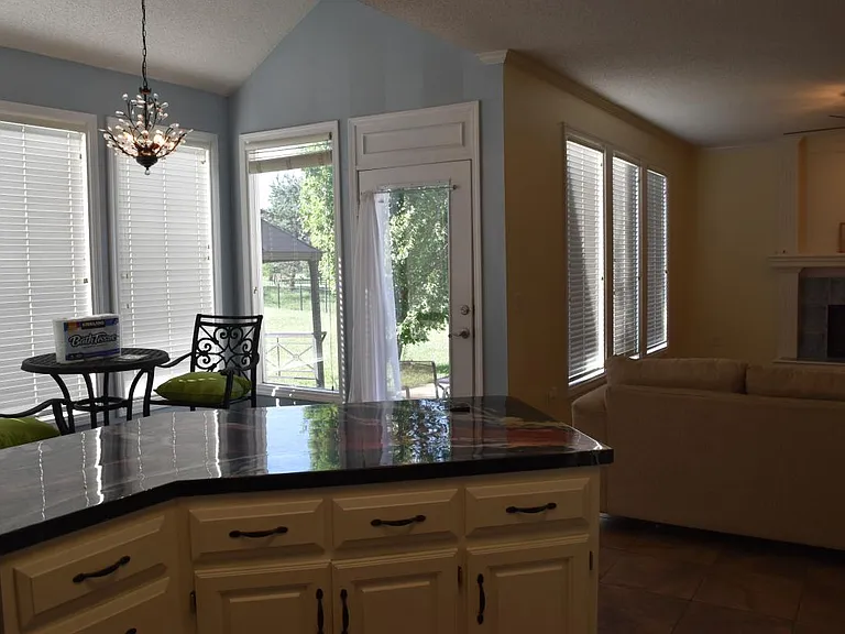 14306 S Summit Ct — Photo 36