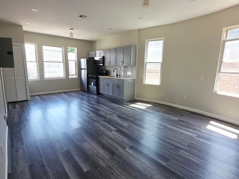 133 Stevens Ave #1-A — Photo 1