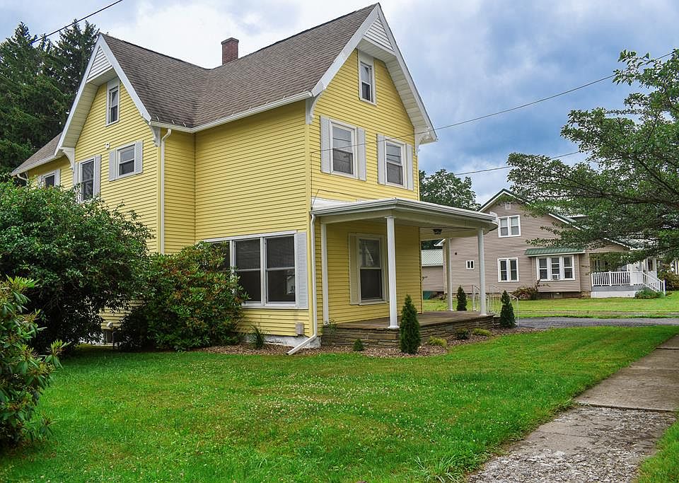 1st image of 141 Main St