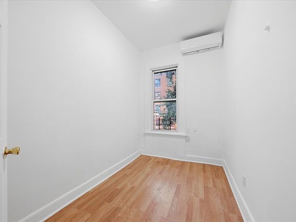 2nd image of 1307 College Ave #2