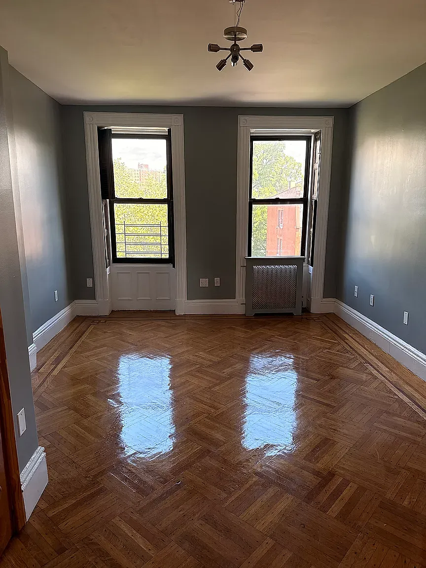 750 Greene Avenue — Photo 4