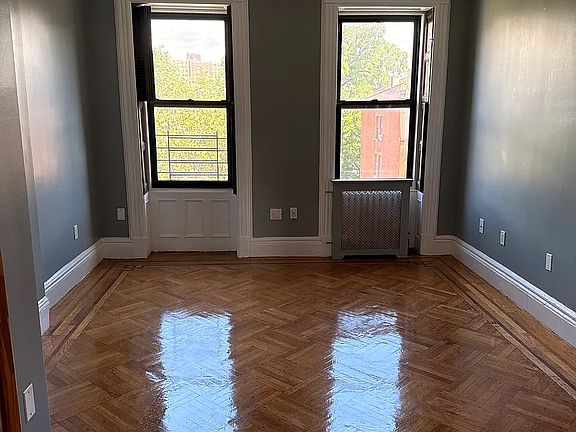 4th image of 750 Greene Ave #3