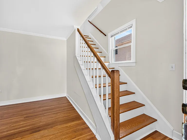 118 Summit St — Photo 24