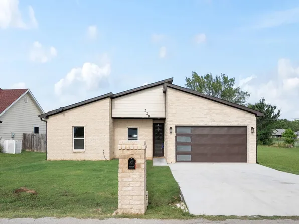 228 E Windjammer Rd, Gun Barrel City, TX 75156