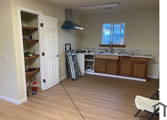 4th image of 3704 E Laurite Ave #2