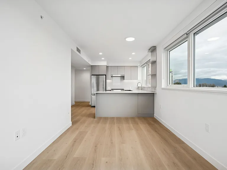 5670 Cambie St — Photo 135