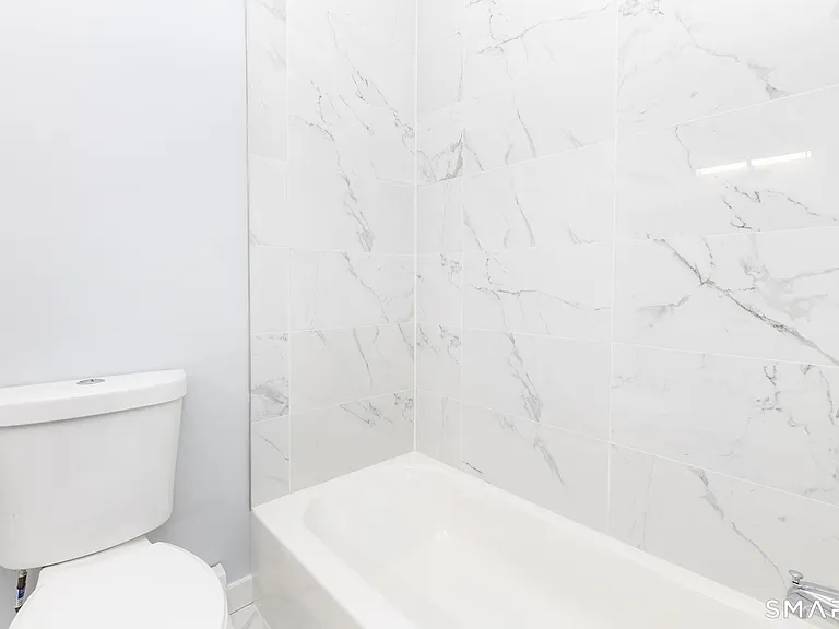 37 Enfield St — Photo 13
