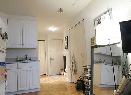 Rented by MNS | media 50