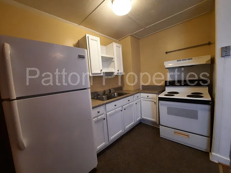 3202 Colin Kelly Dr — Photo 3