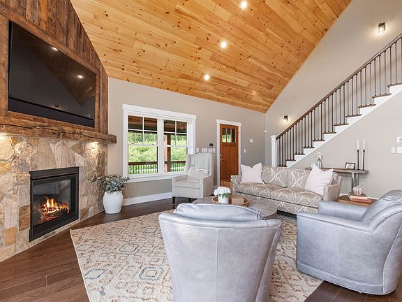 12th image of this home