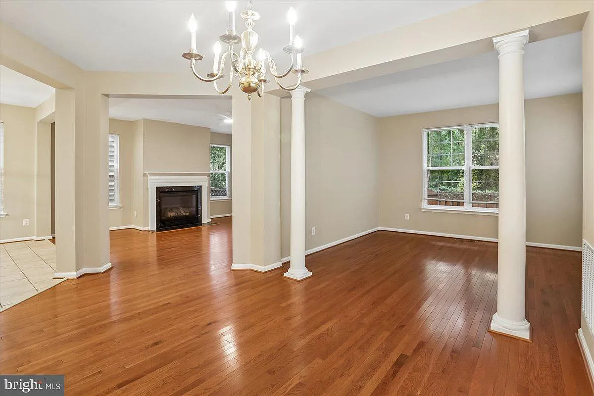 5 bed, 3.5 bath, 3500 sqft, $4,250 — Photo 4