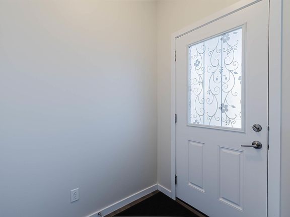 4th image of 379 Allard Blvd SW