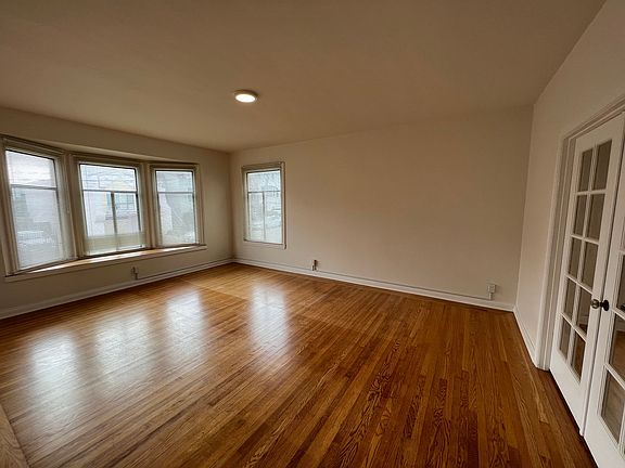 5th image of 1307 31st Ave #1307