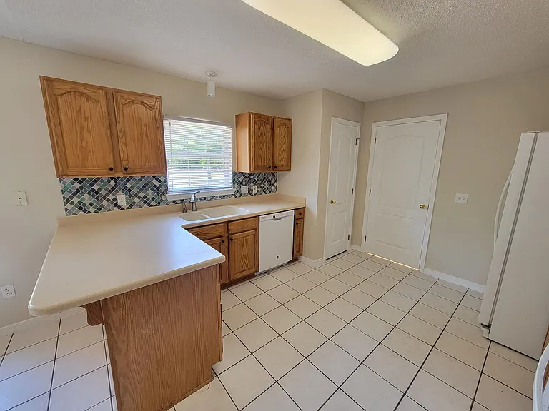 6592 Codell St — Photo 7
