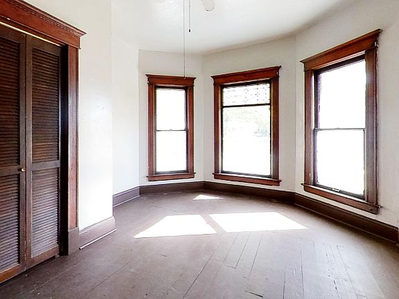 5th image of 241 S 3rd St #1