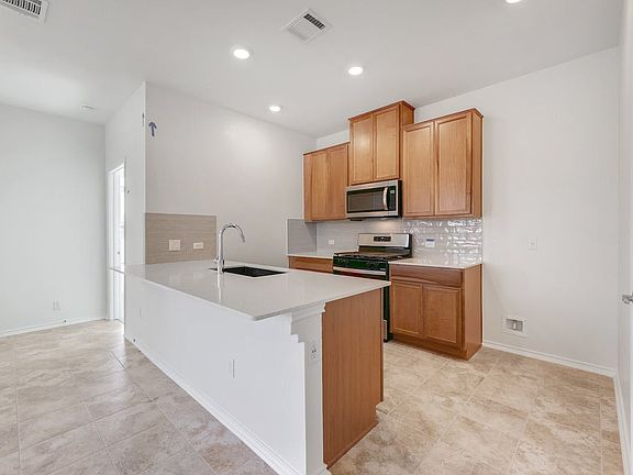 3rd image of 4417 Venticano Pl