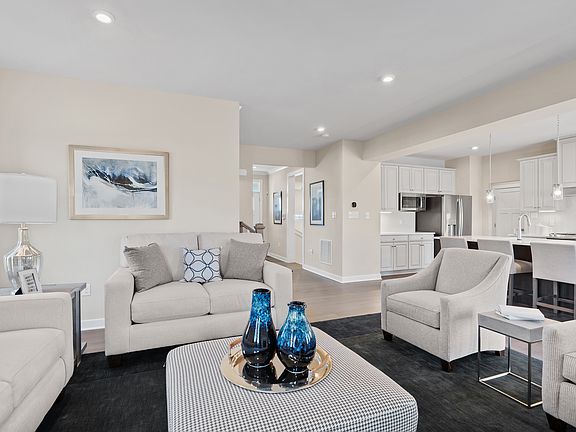 Columbia w Finished Basement