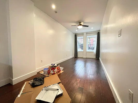 Rented by Bruma Realty LLC | media 20