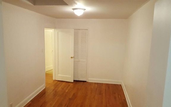 3rd image of 2043 28th St #2