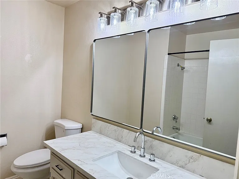 317 E Duarte Rd #4 — Photo 22