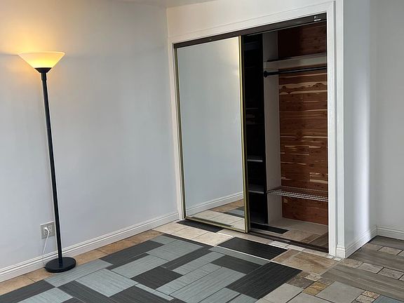 4th image of 6718 S Normandie Ave