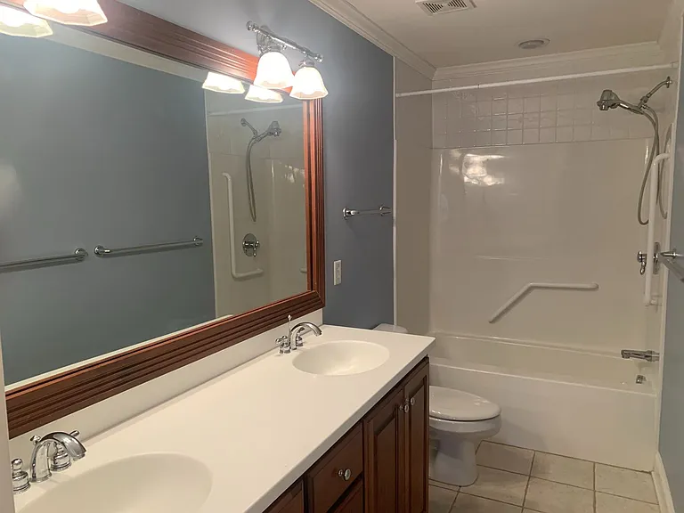 101 Westbury — Photo 17