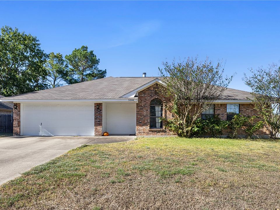 1st image of 3200 Bahia Dr