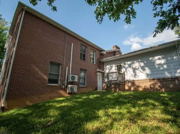 1107 E Roanoke St #B, Blacksburg, VA 24060