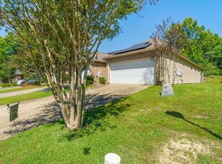 23 Riviera Dr, Hattiesburg, MS 39402