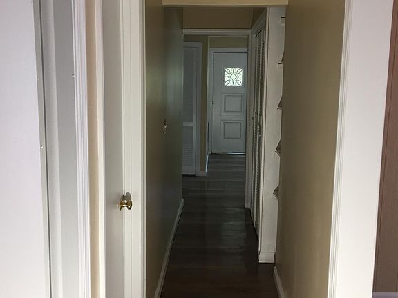 HALLWAY TO BEDROOMS