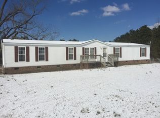 572 N Ridgewood Rd, Tarboro, NC 27886